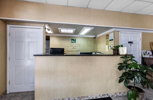Tullahoma Hotel | Quality Inn