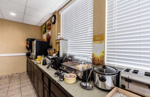 Tullahoma Hotel | Quality Inn