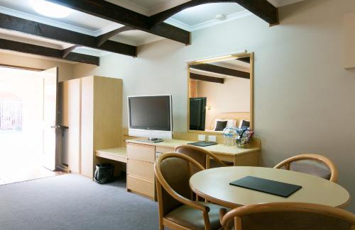 Lavington Resort | Quality Resort Siesta