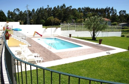 Rates Villa | Quality villa with swimming pool and soccer pitch, large barbecue area