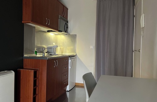 Leon Apartment | Quarterly stays from 850 euros/month/1 person. All inclusive. See conditions