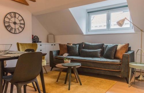 Postel Apartment | QUARTIER LOUISE STUDIOS