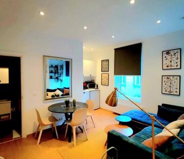 Postel Apartment | QUARTIER LOUISE STUDIOS