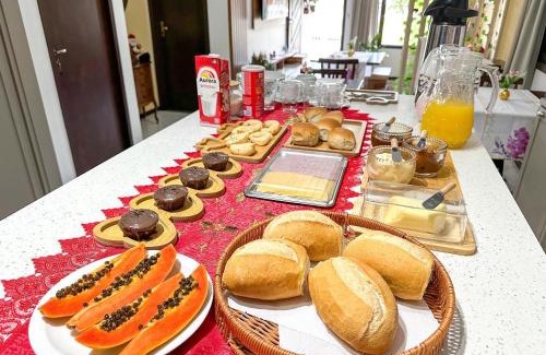 Ze Amandio Bed & Breakfast | Quarto 2 - Hospedaria Orquídeas de Bombinhas - com delicioso café da manhã incluso