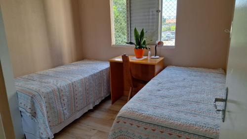 Santo Amaro House | Quarto Individual ou Duplo ao lado da Ponte Transamerica