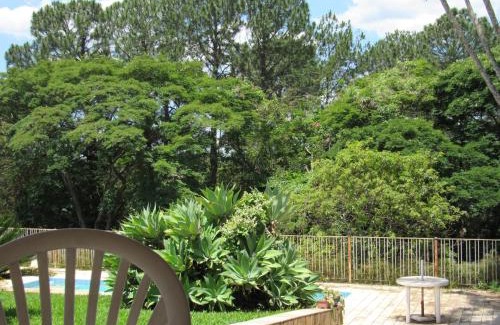 Vila Gardenia House | Quarto Suíte Pitanga