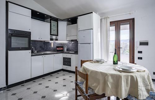 S'oru e Mari Apartment | Quartu Sant'Elena Bright Flat with Balcony!