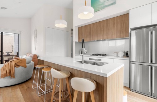 Torquay House | Quay One - Conveniently Located, Modern on Tassell