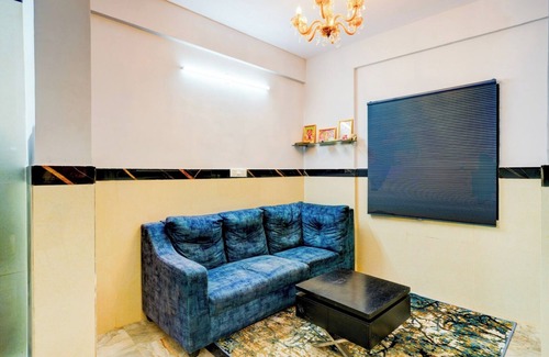 Vyalikaval HBCS Layout Hotel | Qubenest Splendour