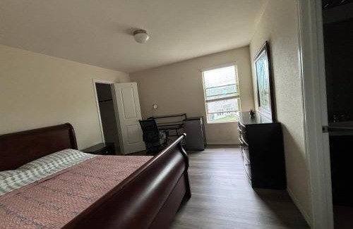 Austin House | Queen Bed Room With Bath 20 Mins To Tesla