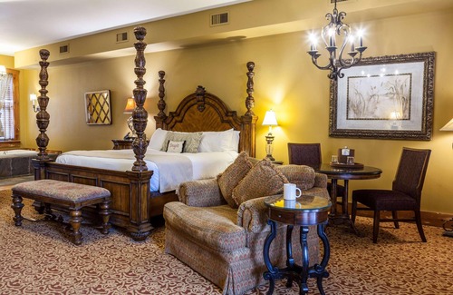 Leacock-Leola-Bareville Hotel | Queen Coach or Club Rms-Charming Historic Hotel, Quaint Town, Spa, Pool, 4-Star
