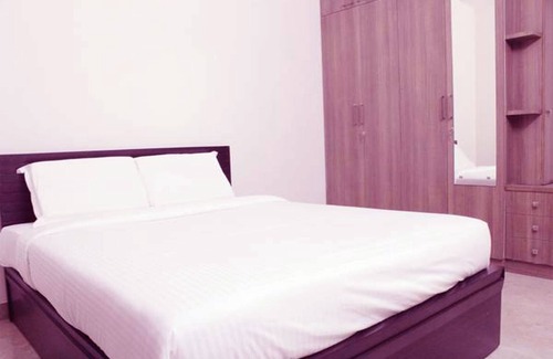 Mylapore Tiruvallikk Apartment | Queen Room with Breakfast in a shared 3BR apartment
