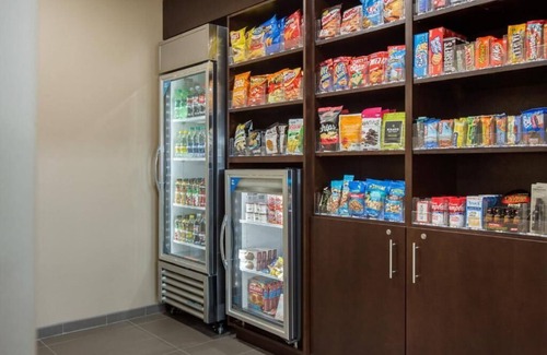 Franklin Park Apartment | Queen Suite with Two Queen Beds - Non-Smoking