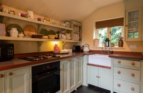 Saxmundham Cottage | Queenies – A cosy Cottage full of character in a private Nature Reserve