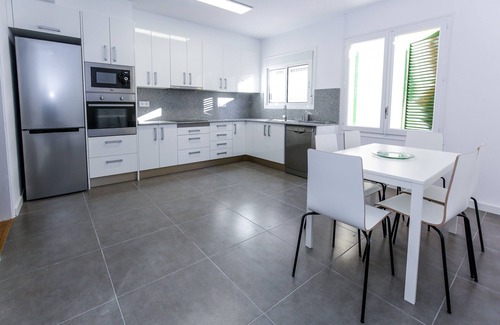 Salou City Centre Apartment | QUEENS 1B Salou center, beach at 300m