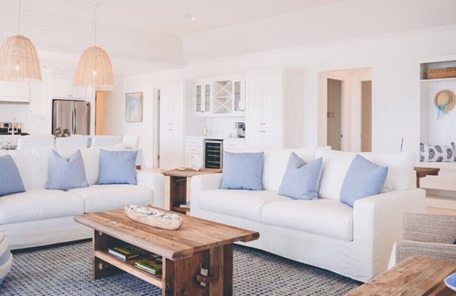 Silver Sands House | Queens 3-Beachfront Villa - Swimming pool, staff