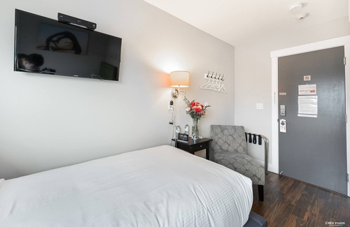 Queensborough Hotel | Queens Hotel