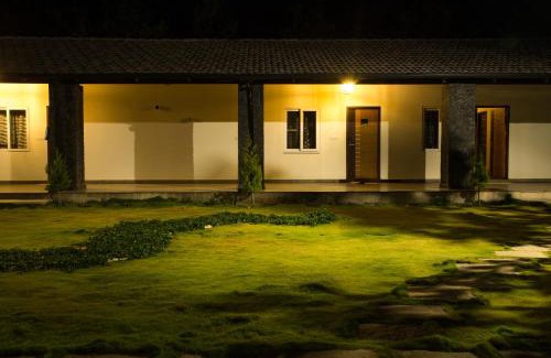 Yercaud Resort | Queens Hotel -Yellow Lake Resorts &Spa -Yercaud