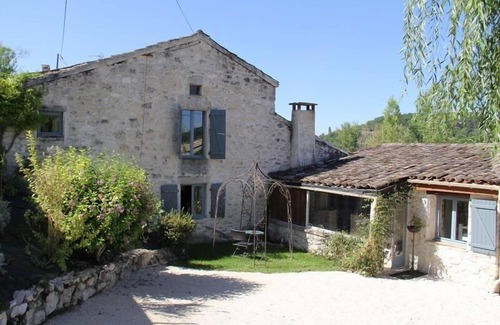 Bagat-en-Quercy House | Quercy Blanc stone house renovated with taste, near Montcuq, 8 pers.