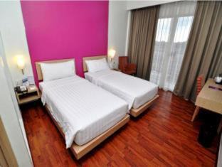Semarang Hotel | Quest Hotel Simpang Lima - Semarang by ASTON