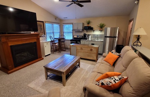 Milan House | Quiet 1/1 in Historic Village of Milan, OH just minutes away from Cedar Point