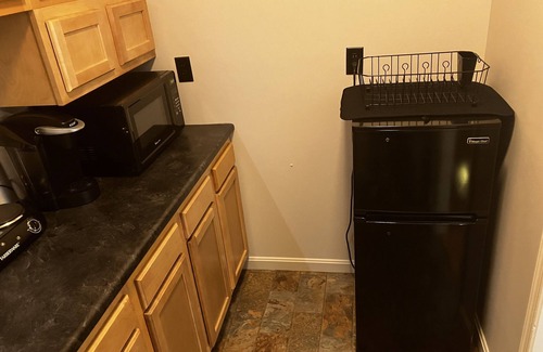 Gettysburg Apartment | Quiet 1-Bedroom Suite in the Country, 2 Mi. from Gettysburg Square.