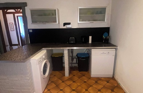 Anceaumeville Cottage | Quiet 14p gite ideal for families with heated swimming pool