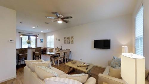 Oviedo House | Quiet 2 Bed Cottage In Oviedo W Resort Discounts