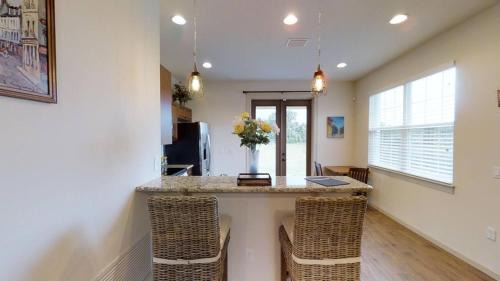 Oviedo House | Quiet 2 Bed Cottage In Oviedo W Resort Discounts