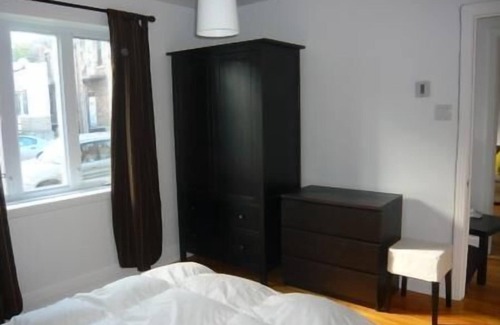 Ville-Emard Apartment | Quiet 2-Bedroom-Furnished Apart, Large Garden, Parking available, Subway Nearby