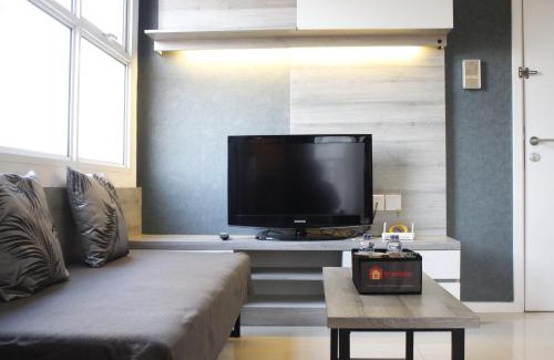 Hegarmanah Apartment | Quiet 2BR Apartment @ Parahyangan Residence Apartement with Mountain View By Travelio