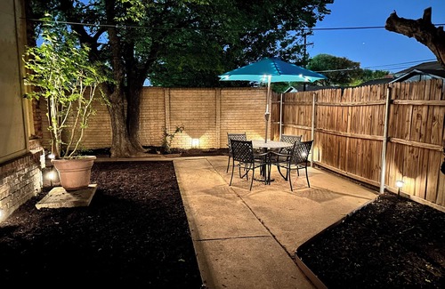 Bedford House | Quiet 3bd/2.5 bath near DFW Airport, Running Trails, Sports & Entertainment