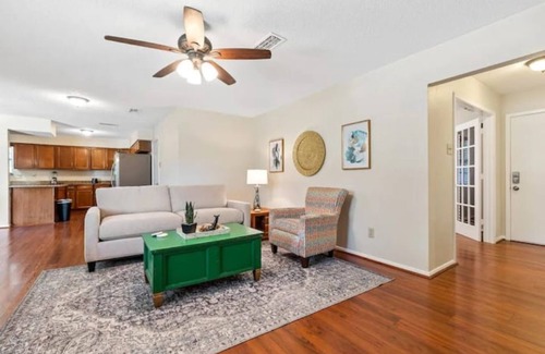 Bedford House | Quiet 4BR home near DFW Airport