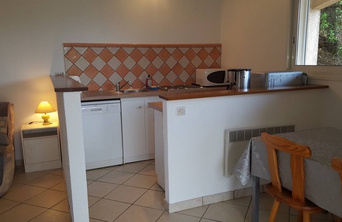 Viggianello House | Quiet air-conditioned T2 in villa near shops and sea