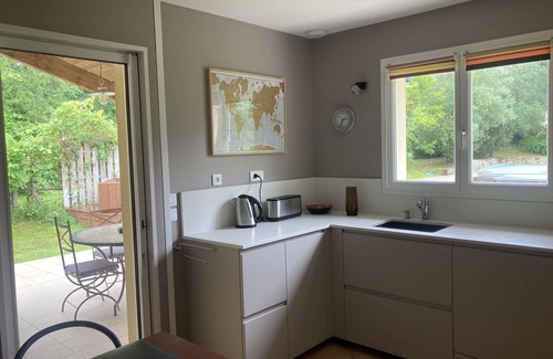 Quinsac House | Quiet, air-conditioned villa 15 minutes from Bordeaux with pool and spa