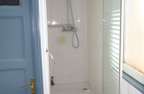 Bleriot-Plage Apartment | quiet and comfortable sunny studio at 80m of the beach in the center of Sangatte