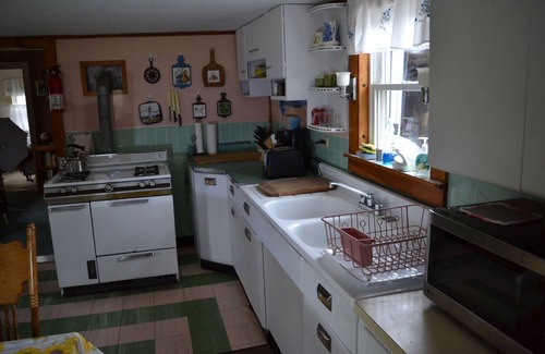 Steuben Cottage | Quiet and Cozy Seaside Cottage with Amazing Sunsets
