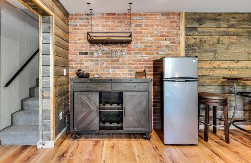 Allenspark House | Quiet and Peaceful Home in Allenspark with Deck!