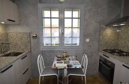 Prats-de-Carlux Cottage | QUIET AND RESTFUL: GITE 2 Pers, SWIMMING POOL, near SARLAT, DORDOGNE PERIGORD NOIR.