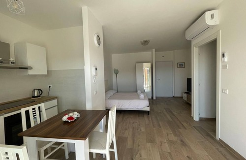 Zona XVIII Capannelle Apartment | Quiet and romantic loft a stone's throw from metro An in Anagnina area