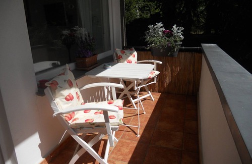 Rungsdorf Apartment | Quiet and sunny apartment in garden setting