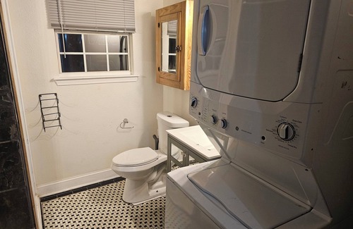 Milneburg Condo | Quiet and tranquil home 15 min from the party in the quarter