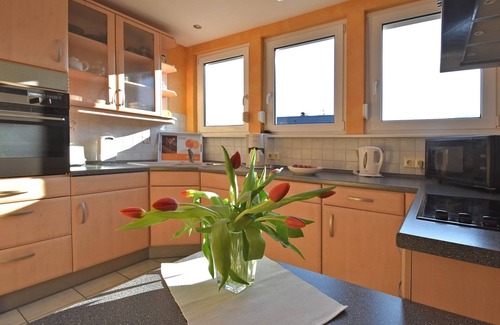 Mersheim Apartment | Quiet apartment in Merlsheim with balcony