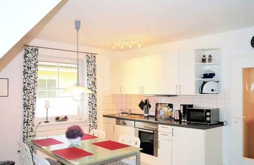 Ostseebad Prerow Apartment | quiet apartment for up to 4 people, incl. Bed linen, S-W-balcony