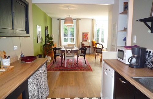 Centre Apartment | Quiet apartment in the city center with very large garden with trees