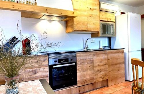 Artesa de Segre Apartment | Quiet apartment in the heart of town with a large terrace l'Abatanador