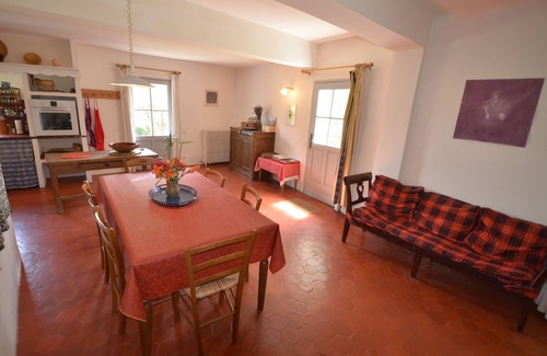 Mazan Apartment | Quiet area with superb views of the Mont Ventoux, In the heart of an olive grove
