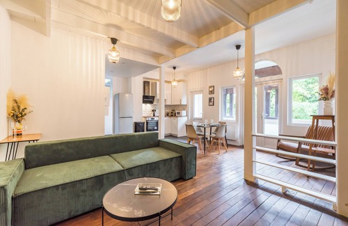 Guingamp Apartment | Quiet balcony, close to train station Hotel Lefort