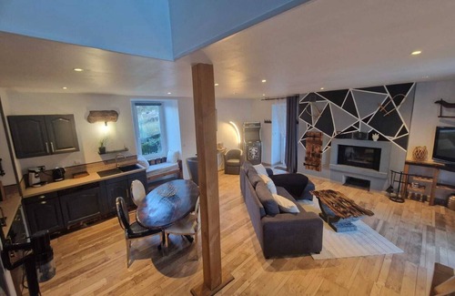 Beaucens Apartment | Quiet beaucens apartment ideal for leisure activities pleasant balcony + terrace