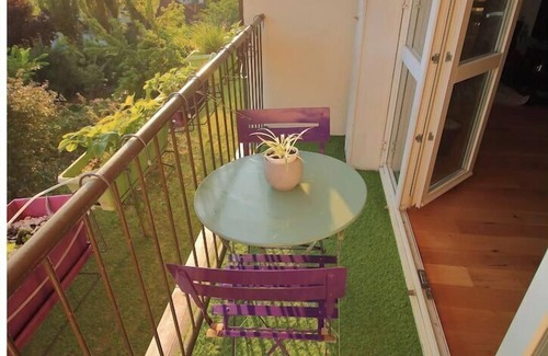 Vandoeuvre-les-Nancy Apartment | Quiet, bright apartment near Nancy Thermal with balcony